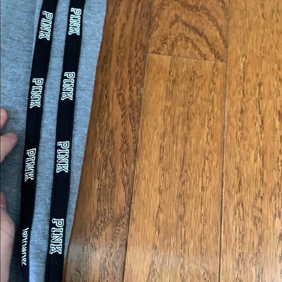PINK Victoria’s Secret Grey Leggings - Picture 2 of 5